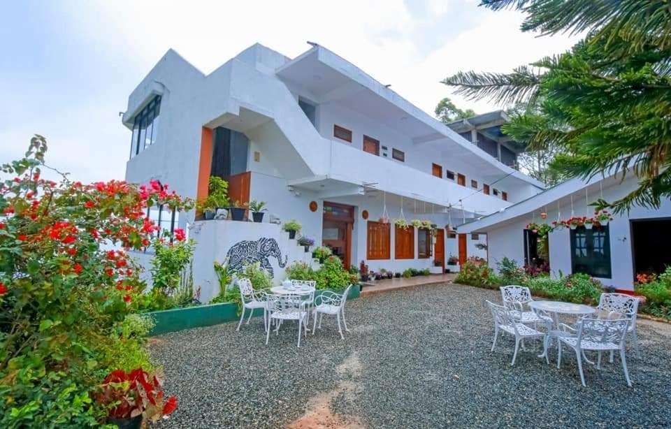 Leisure Mount Villa هابيوتيل المظهر الخارجي الصورة